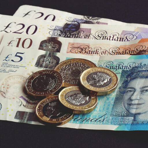 Featured image for Free cash for people experiencing homelessness: a good solution?